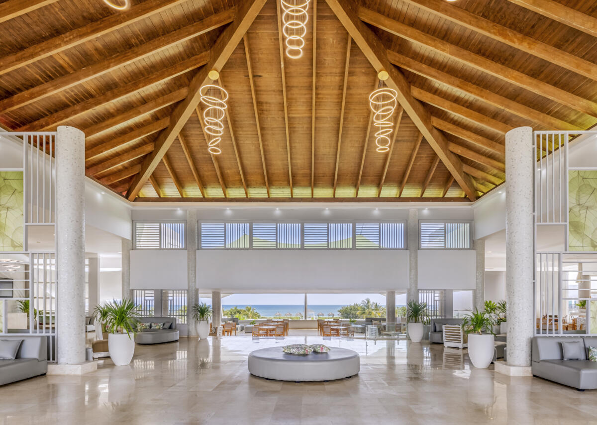 melia-costarey-lobby-17095 (1)