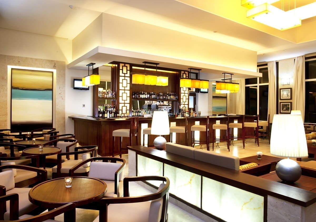 lobby bar Cafe Royalton